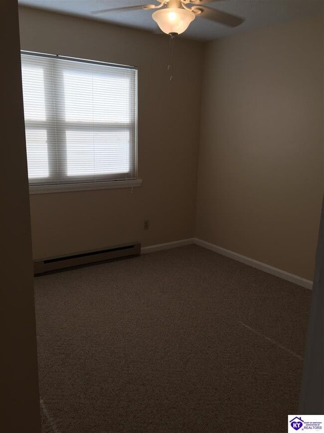 Building Photo - 503 Independence Ct