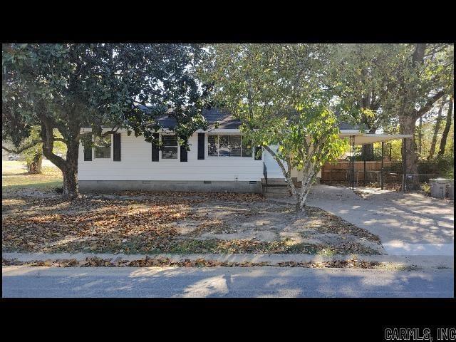 Building Photo - 204 Dobbs St