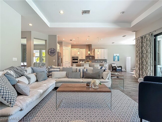 Building Photo - 4524 Tamarind Way