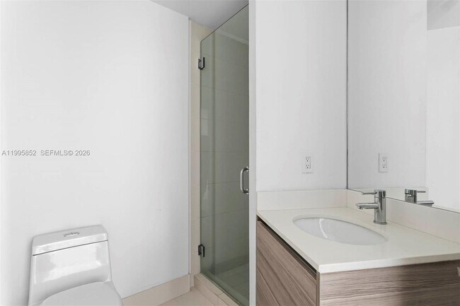 Building Photo - 121 NE 34th St