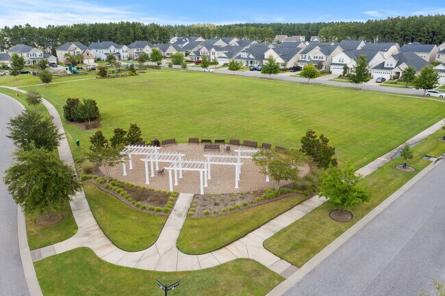 Building Photo - 158 Lindera Preserve Blvd