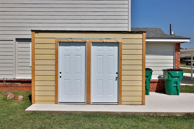 Building Photo - 7725 Stanley Ct