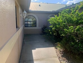 Building Photo - 1095 San Cristobal Ave