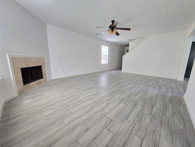 Building Photo - 11735 Sunny Stream Dr