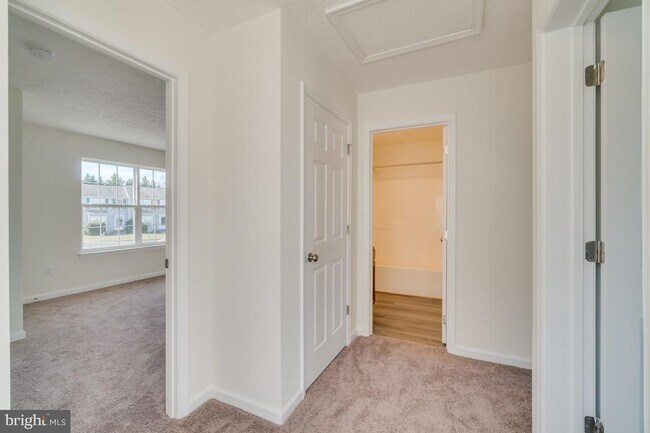 Building Photo - 2926 Sorrell Ct