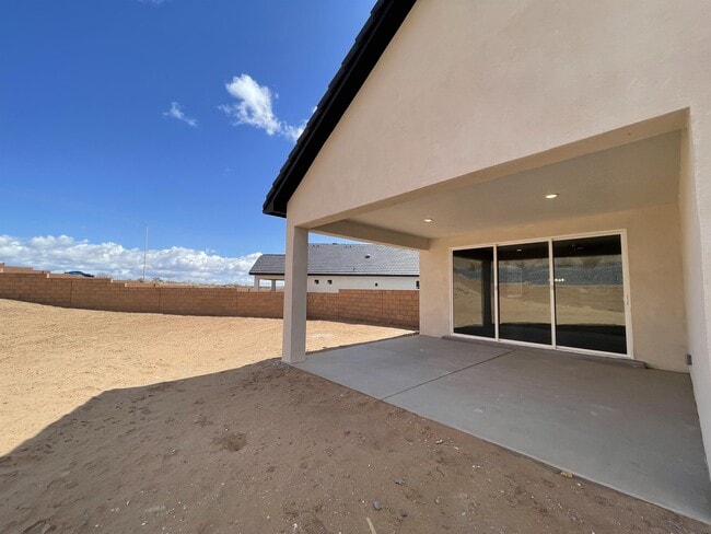 Building Photo - 6713 Delgado Way NE