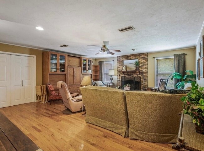 Building Photo - 9704 Wadesboro Rd