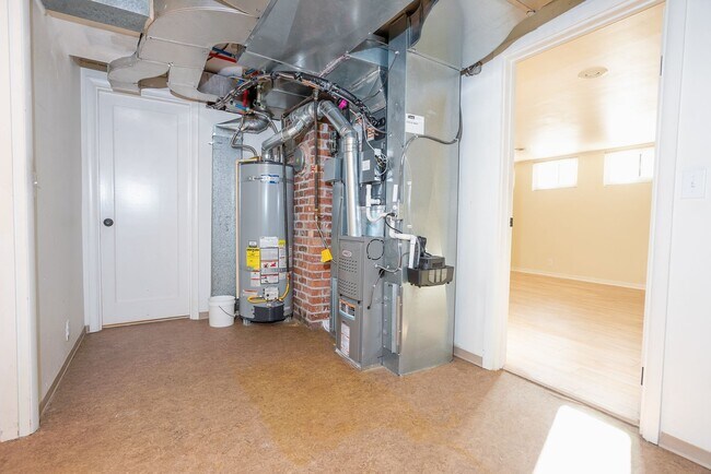 Building Photo - Beautiful Magnolia Brick close to village ...