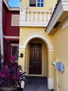 Building Photo - 10201 Olivewood Way