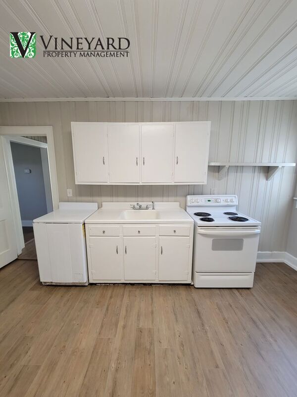 Building Photo - 916 N Tennessee St