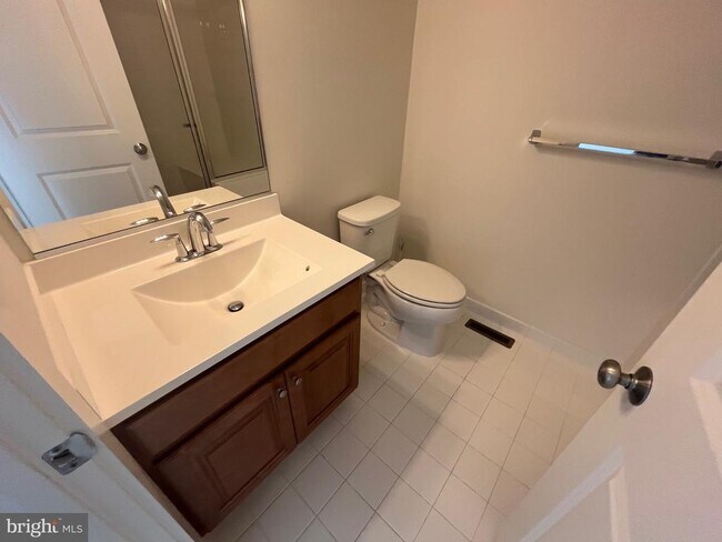 Building Photo - 1705 Willard Way