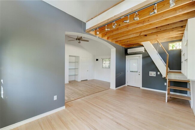 Building Photo - 3700 1/2 Kerbey Ln