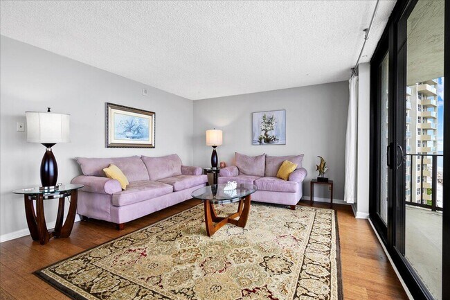 Building Photo - 5420 N Ocean Dr