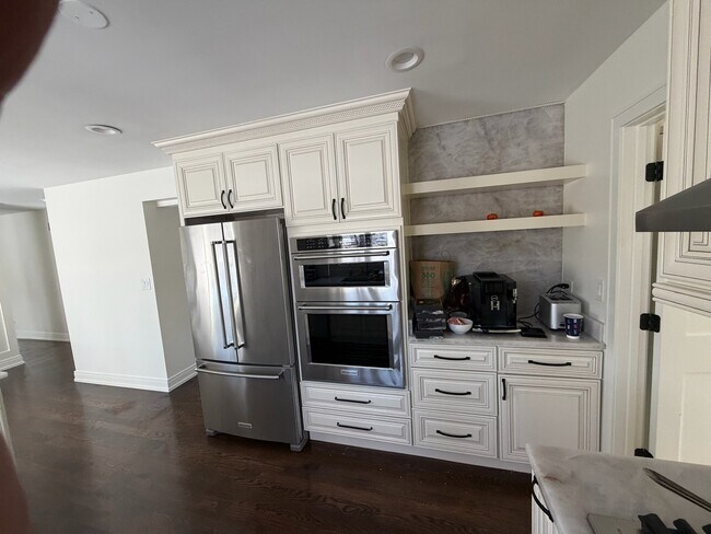 Building Photo - 12316 S 82nd Ave