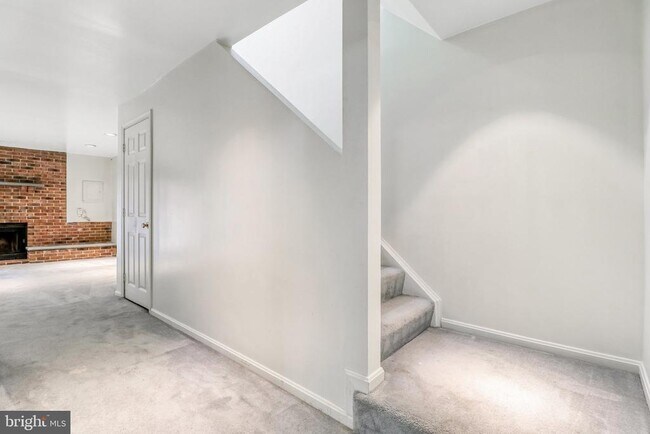 Building Photo - 3964 Rosebay Ct