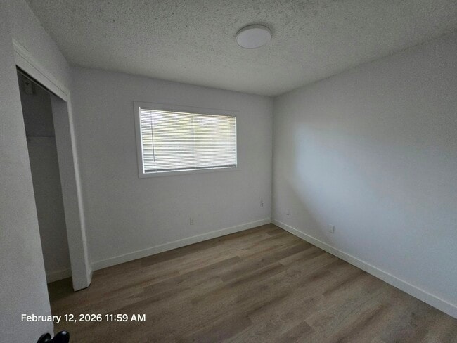 Building Photo - 6013 NE 10th Ave