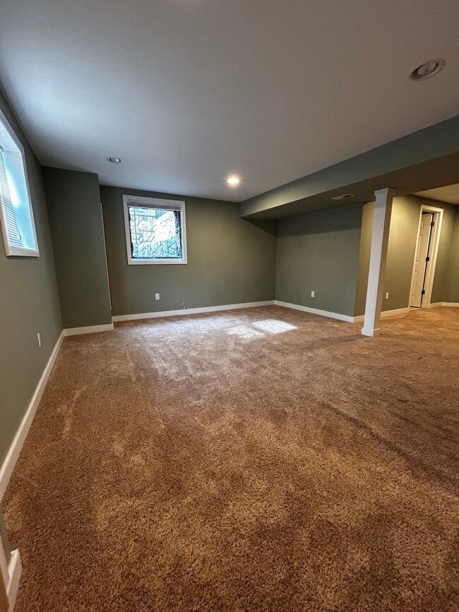 Building Photo - Single family home in Forest