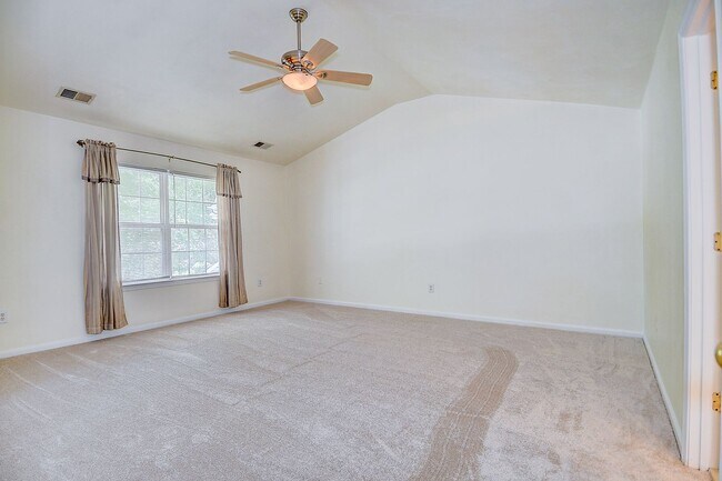 Building Photo - FOR RENT - Chesapeake in Bryant Farms / De...
