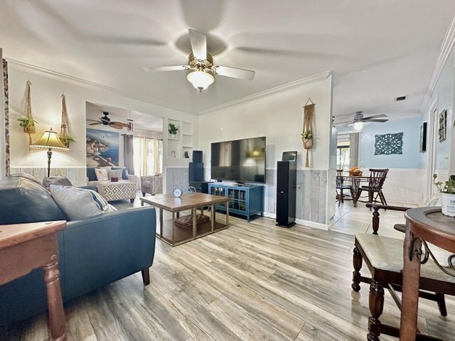 Building Photo - 13619 57th Pl N