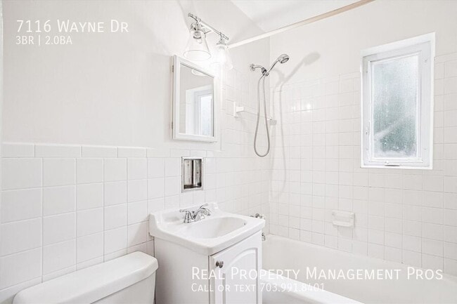 Building Photo - 7116 Wayne Dr