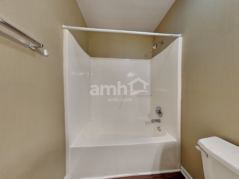 Building Photo - 19438 Rocky Beach Dr