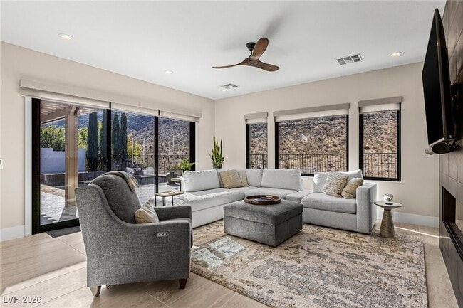 Building Photo - 2245 Green Mountain Ct