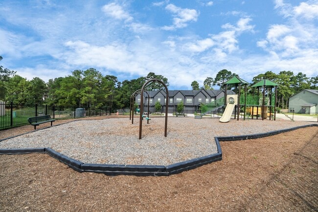 Building Photo - 7711 Longmire Rd