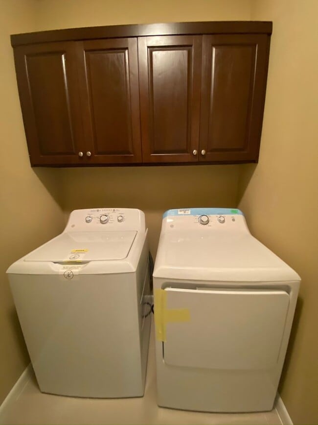 Building Photo - 3bed/2.5 bath (Jackson South of Expressway...