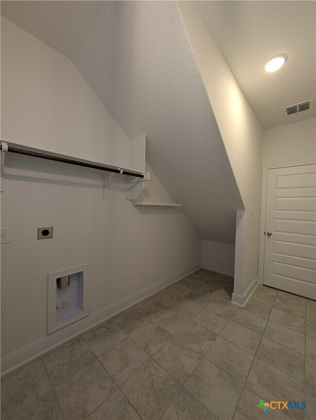 Building Photo - 2935 Aller