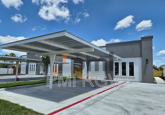 Building Photo - 2113 Elsham Ave