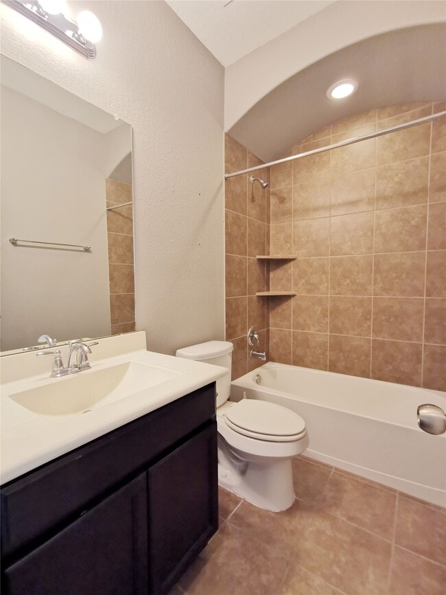 Building Photo - 23226 Verona View Ln