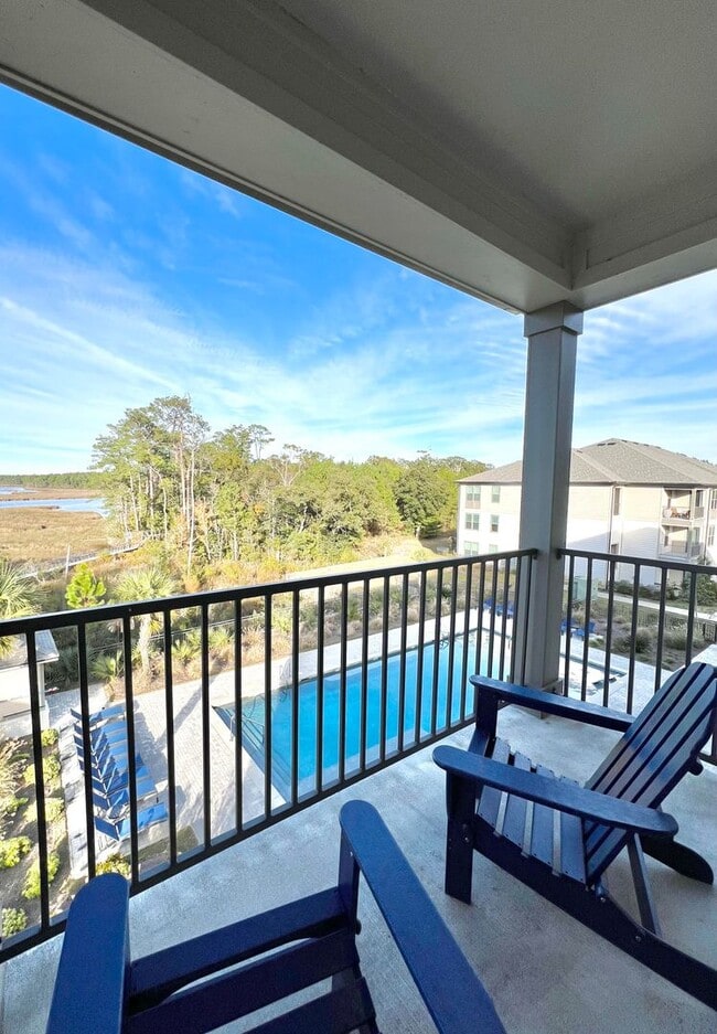 Building Photo - 2501 Bienville Blvd