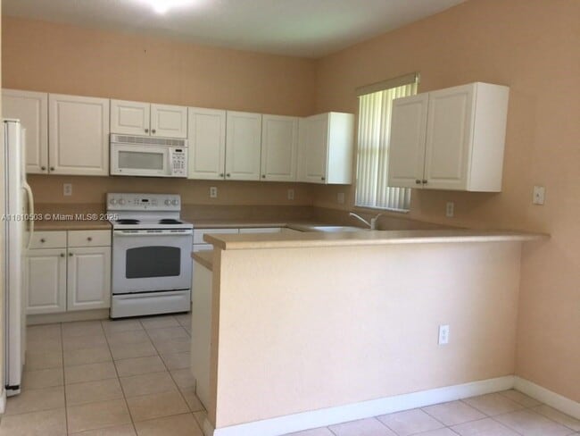 Building Photo - 12861 SW 134th St