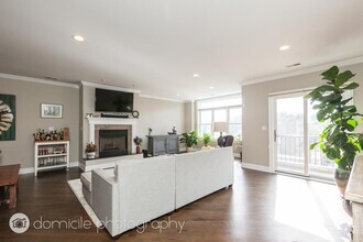 Building Photo - 2 bedroom in Chicago IL 60622