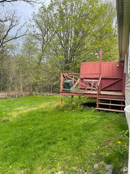 Building Photo - 677 Valley Rd