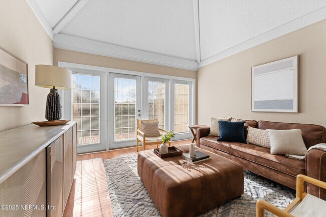 Building Photo - 6654 Bell Tower Ct