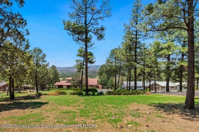 Building Photo - 125 McBride Dr