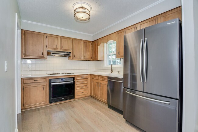 Building Photo - 3205 West Ct