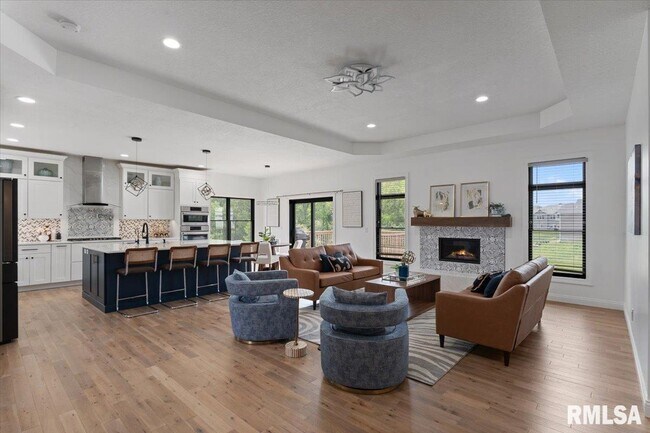 Building Photo - 6817 Timber Ct