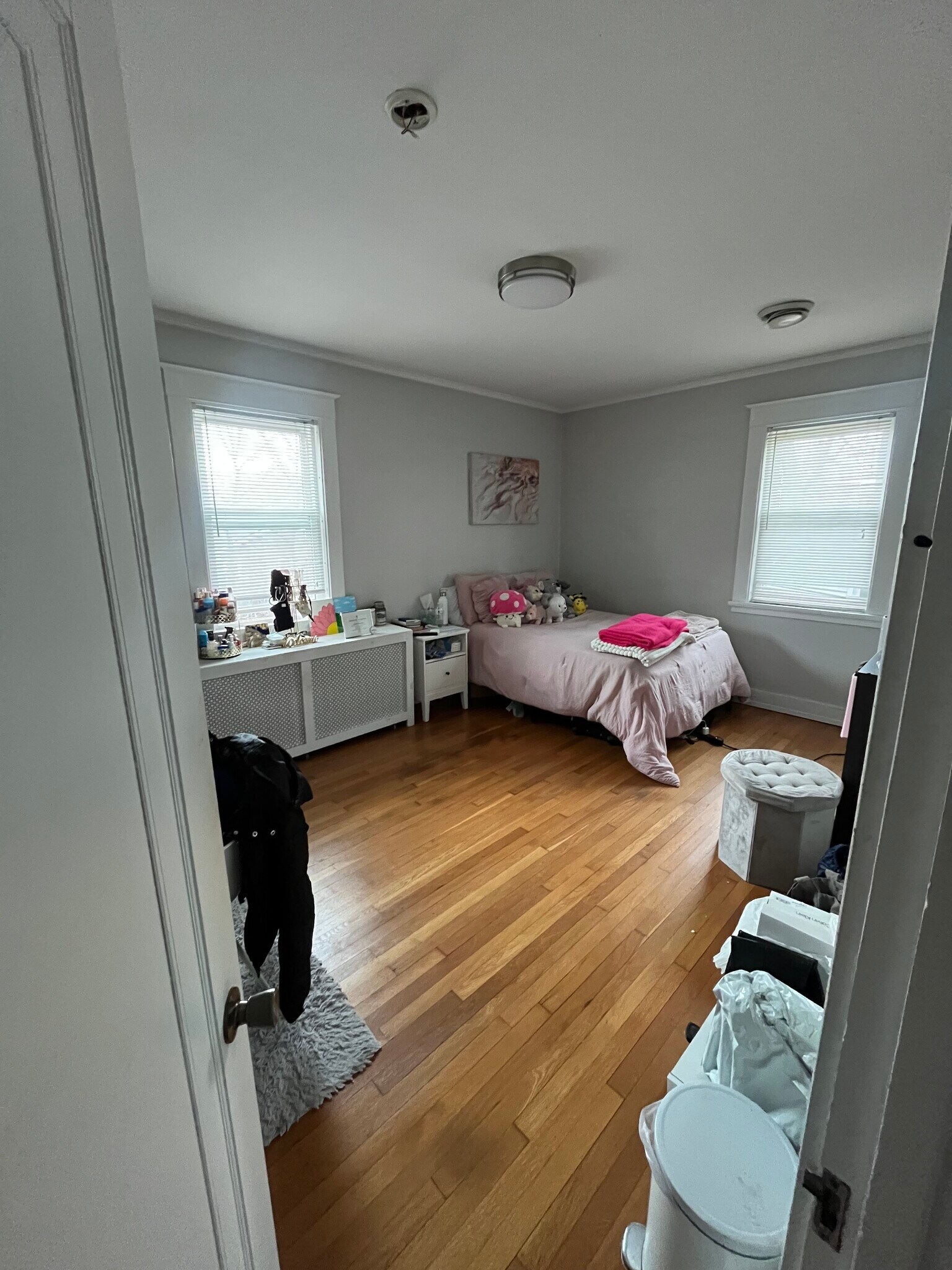 Building Photo - 5510 Hobart St