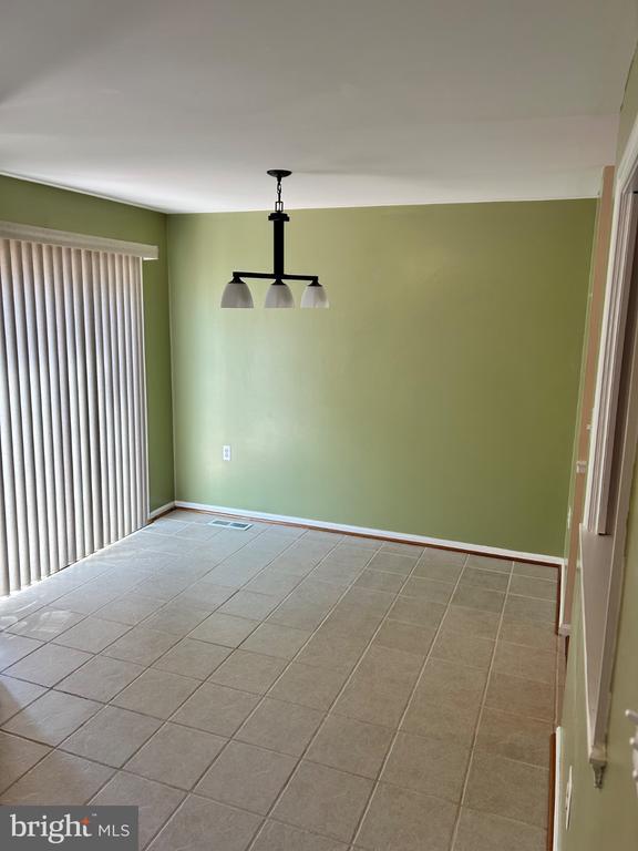 Building Photo - 12052 Stallion Ct