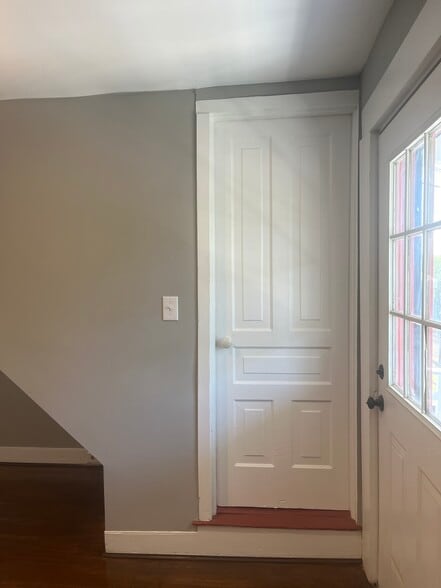 Building Photo - 110 Front St