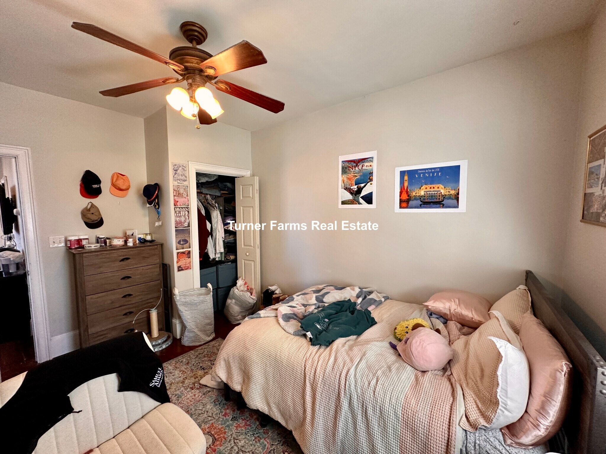 Building Photo - 717 Parker St