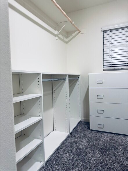 Building Photo - 80425 Enclave Ct