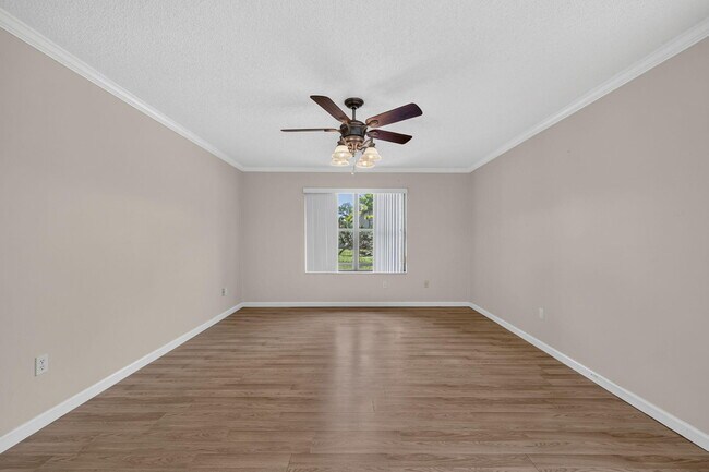 Building Photo - 184 Mastic Tree Ct