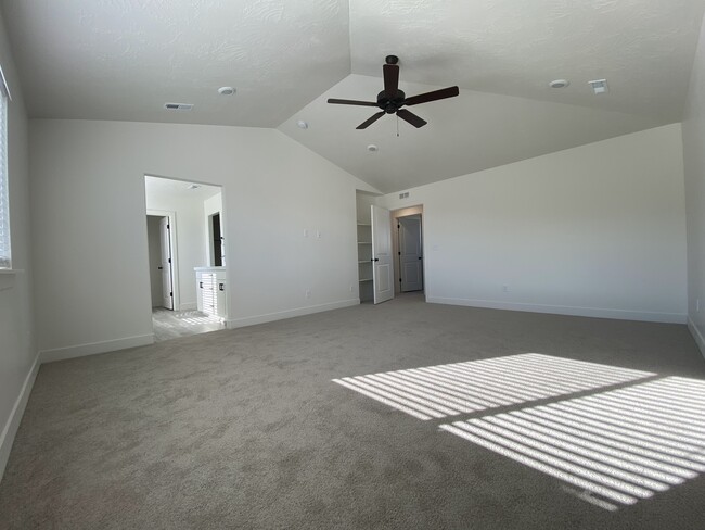 Master Bedroom - 4572 E Fall Harvest Rd