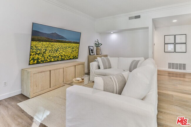 Building Photo - 4204 Flintlock Ln