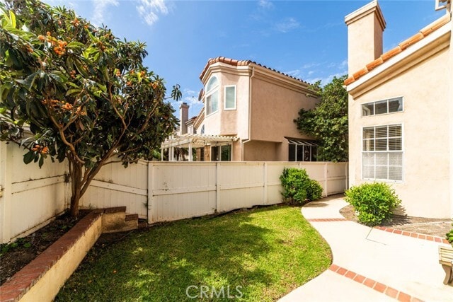 Building Photo - 10 Sparta