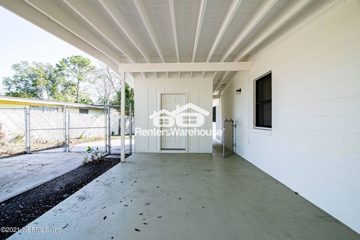 Building Photo - 4611 Marlboro Cir E