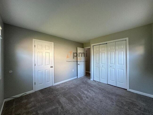 Building Photo - 375 Cherryfield Dr